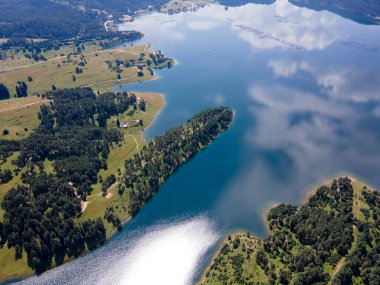 Bulgaristan 'ın Smolyan Bölgesi, Dospat Reservoir hava manzarası