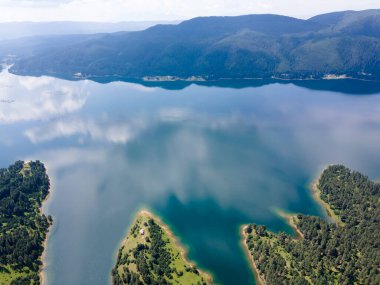 Bulgaristan 'ın Smolyan Bölgesi, Dospat Reservoir hava manzarası