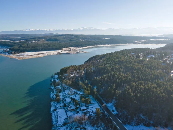 Bulgaristan 'ın Sofya kenti yakınlarındaki Iskar Reservoir' in şaşırtıcı hava manzarası