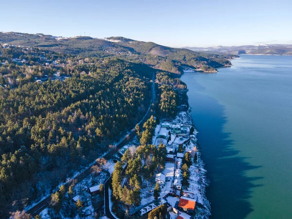 Bulgaristan 'ın Sofya kenti yakınlarındaki Iskar Reservoir' in şaşırtıcı hava manzarası