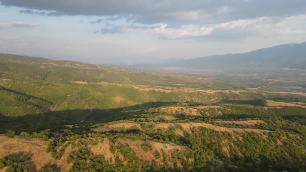 Vista Aérea Atardecer Montaña Ograzhden Región Blagoevgrad Bulgaria — Vídeos de Stock