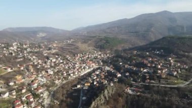 Bulgaristan 'ın Filibe Bölgesi' ndeki Hrabrino Köyü 'nün hava manzarası