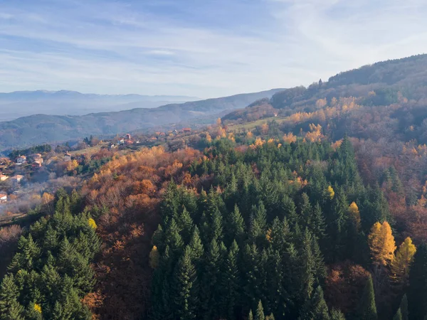 Osogovo Dağı 'nın hava manzarası, Kyustendil bölgesi, Bulgaristan