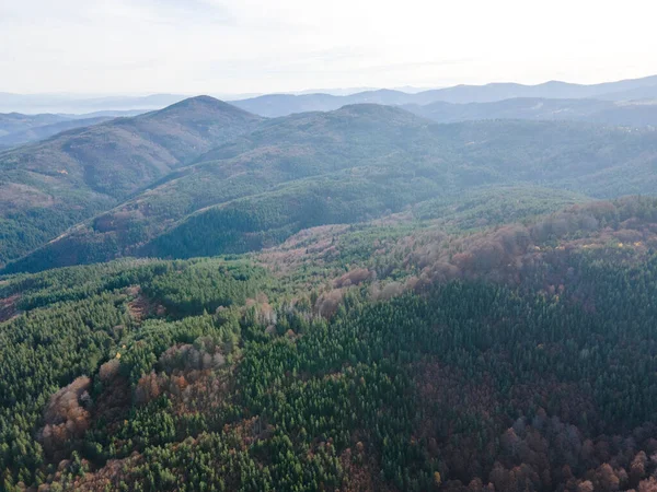 Osogovo Dağı 'nın hava manzarası, Kyustendil bölgesi, Bulgaristan
