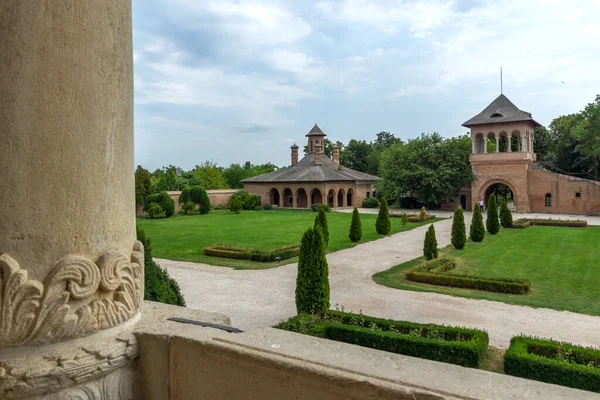 ルーマニア ブカレスト市近郊のモゴソアイア宮殿の夏景色 — ストック写真