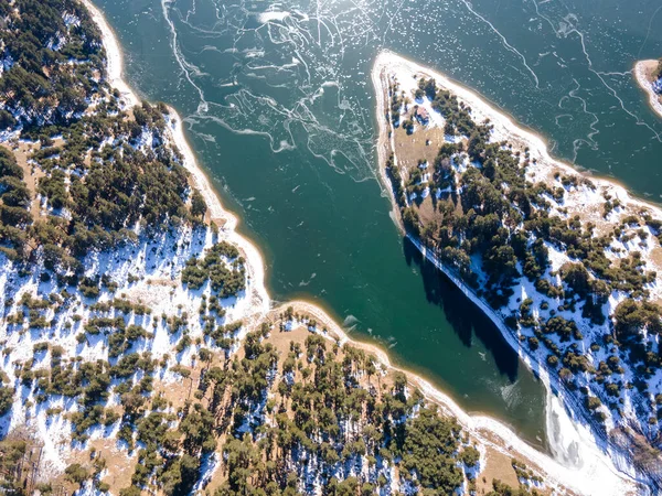 保加利亚Smolyan地区Dospat水库的空中景观 — 图库照片