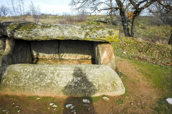 Αρχαίοι Θρακιώτες Dolmen Nachevi Chairi Nachovi Chairi Κοντά Στο Χωριό — Φωτογραφία Αρχείου