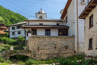 19. yüzyıldan kalma otantik evleri olan Delchevo köyü, Blagoevgrad bölgesi, Bulgaristan