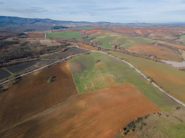 Bulgaristan 'ın Haskovo Bölgesi Topolovgrad kasabası yakınlarındaki Sakar Dağı' nın hava manzarası