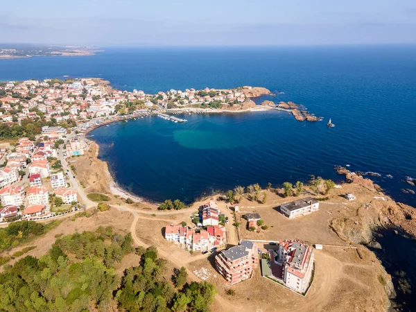Bulgaristan 'ın Burgaz Bölgesi Ahtopol kentinin hava manzarası 