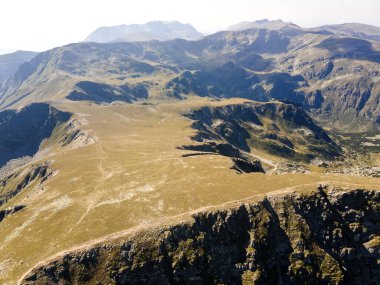 Bulgaristan 'ın Malyovitsa zirvesi yakınlarındaki Rila Dağı' nın şaşırtıcı hava manzarası
