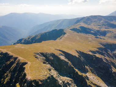 Bulgaristan 'ın Malyovitsa zirvesi yakınlarındaki Rila Dağı' nın şaşırtıcı hava manzarası