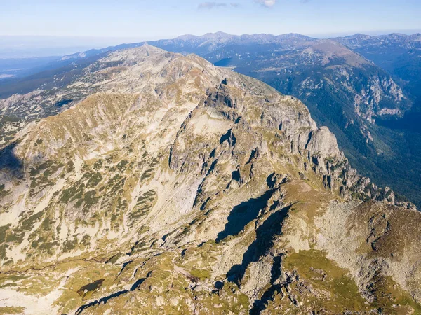 Bulgaristan 'ın Malyovitsa zirvesi yakınlarındaki Rila Dağı' nın şaşırtıcı hava manzarası