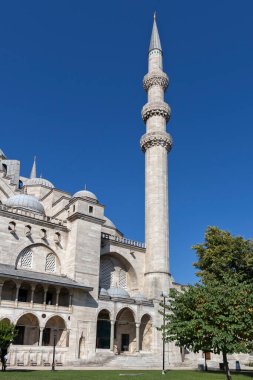 İSTANBUL, TURKEY - 26 Temmuz 2019: İstanbul, Türkiye 'de Süleyman Camii (Osmanlı İmparatorluğu Camii) inşaatı