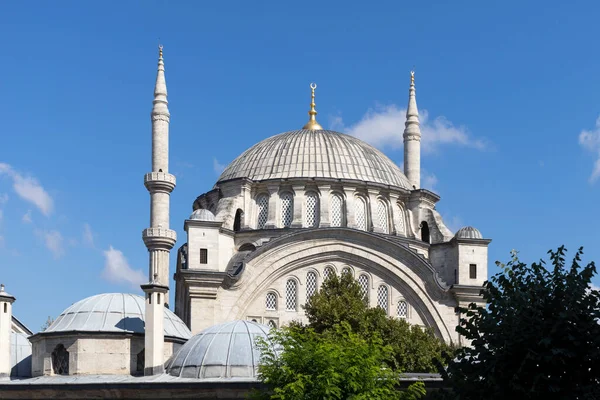 Istanbul Turquía Julio 2019 Construcción Mezquita Nuruosmaniye Ciudad Estambul Turquía — Foto de Stock