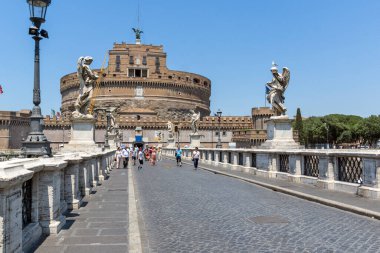 Roma, İtalya 22 Haziran 2017 Roma, İtalya 'daki St. Angelo Kalesi' nin muhteşem manzarası.