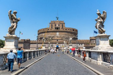 Roma, İtalya 22 Haziran 2017 Roma, İtalya 'daki St. Angelo Kalesi' nin muhteşem manzarası.