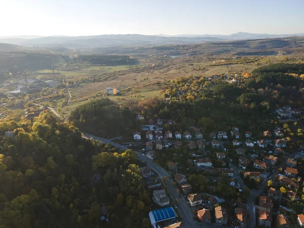 Bulgaristan Pernik Kentinin Şaşırtıcı Sonbahar Manzarası — Stok fotoğraf