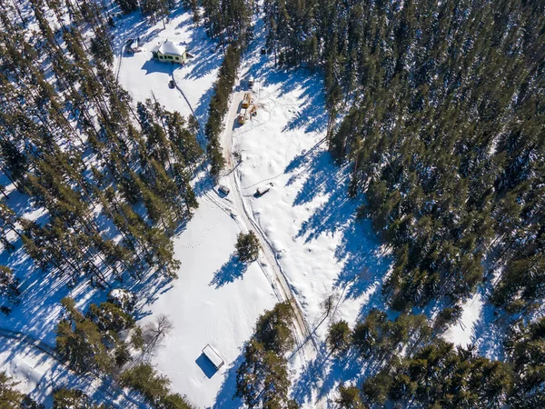 保加利亚普罗夫迪夫州Rhodopes山Byala Cherkva地区的空中景观 — 图库照片