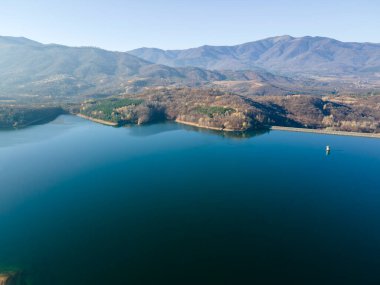 Bulgaristan 'ın Montana bölgesinin Srechenska Bara Baraj Havalimanı manzarası