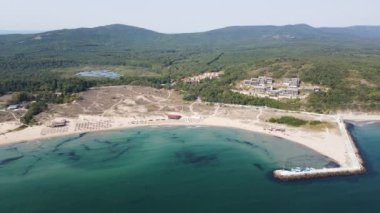 Bulgaristan 'ın Burgaz Bölgesi, Arkutino plajının şaşırtıcı hava manzarası 