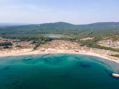 Bulgaristan 'ın Burgaz Bölgesi, Arkutino plajının şaşırtıcı hava manzarası