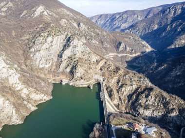 Krichim Barajı 'nın havadan manzarası, Rhodopes Dağı, Filibe Bölgesi, Bulgaristan