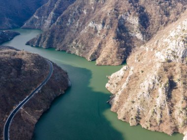 Krichim Barajı 'nın havadan manzarası, Rhodopes Dağı, Filibe Bölgesi, Bulgaristan