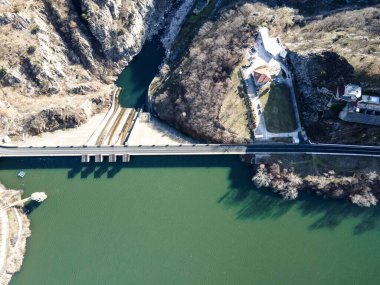Krichim Barajı 'nın havadan manzarası, Rhodopes Dağı, Filibe Bölgesi, Bulgaristan