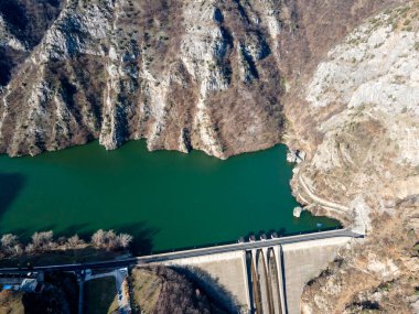 Krichim Barajı 'nın havadan manzarası, Rhodopes Dağı, Filibe Bölgesi, Bulgaristan