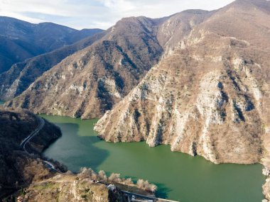 Krichim Barajı 'nın havadan manzarası, Rhodopes Dağı, Filibe Bölgesi, Bulgaristan