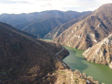 Krichim Barajı 'nın havadan manzarası, Rhodopes Dağı, Filibe Bölgesi, Bulgaristan