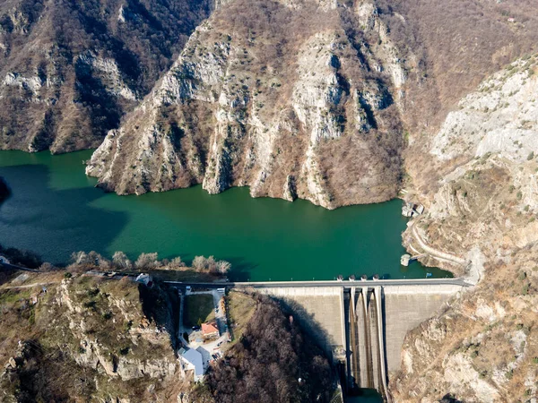 Krichim Barajı 'nın havadan manzarası, Rhodopes Dağı, Filibe Bölgesi, Bulgaristan