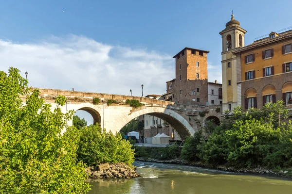 Roma Talya Haziran 2017 Castello Caetani Tiber Nehri Pons Fabricius — Stok fotoğraf