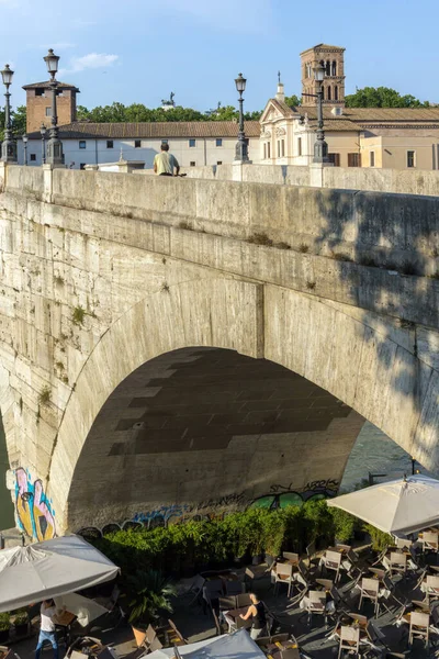 Roma Itália Junho 2017 Vista Incrível Rio Tibre Pons Cestius — Fotografia de Stock