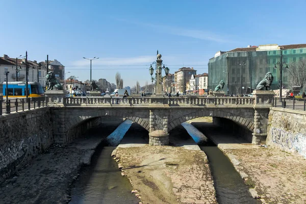 Sofia Bulgarien 2022 Panorama Över Lejonbron Över Floden Vladaya Sofia — Stockfoto