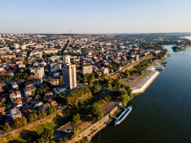 Bulgaristan 'ın Tuna Nehri ve Rusçuk Kenti' nin şaşırtıcı hava manzarası