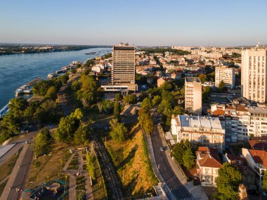 Bulgaristan 'ın Tuna Nehri ve Rusçuk Kenti' nin şaşırtıcı hava manzarası