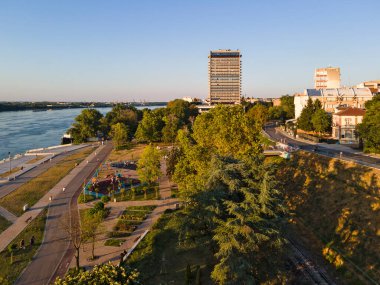 Bulgaristan 'ın Tuna Nehri ve Rusçuk Kenti' nin şaşırtıcı hava manzarası