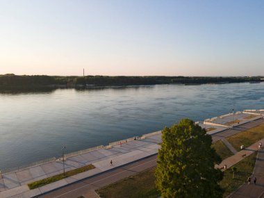 Bulgaristan 'ın Tuna Nehri ve Rusçuk Kenti' nin şaşırtıcı hava manzarası