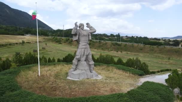 Klisura Bulgaria July 2021 Aerial View Monument Ivan Borimechkata Historical — Stock Video
