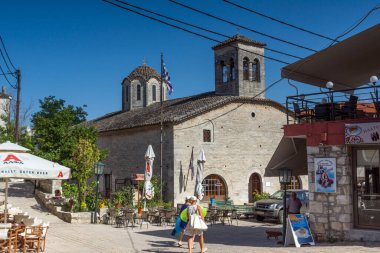 AFYTOS, KASSANDRA, GREECE - 24 Haziran 2014: Tarihi Afytos, Kassandra, Chalkidiki, Orta Makedonya, Yunanistan 'daki Eski Evler