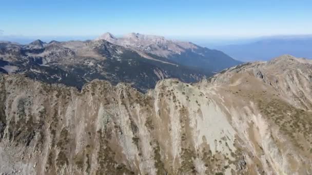 Aerial View Strazhite Peaks Pirin Mountain Bulgária — Stock videók