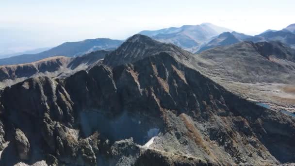 Luftaufnahme Von Strazhite Peaks Pirin Mountain Bulgarien — Stockvideo