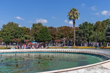 İSTANBUL, TURKEY - 26 Temmuz 2019: İstanbul, Türkiye 'de Sultanahmet Meydanı' nın Şaşırtıcı Panoraması