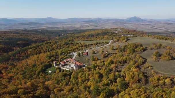 Vista Aérea Del Monasterio Medieval Tsarnogorski Gigintsi Kozma Damyan Región — Vídeos de Stock