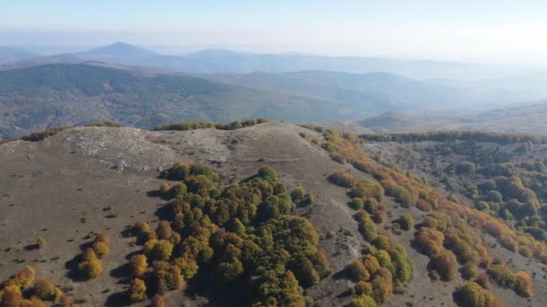 Increíble Paisaje Otoñal Montaña Erul Cerca Del Pico Golemi Región — Vídeo de stock