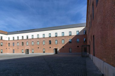 Madrid, İspanya - 23 Ocak 2018: Bina Conde Duque kültür merkezi Madrid şehir, İspanya