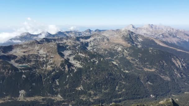 Erstaunliche Luftaufnahme Des Pirin Gebirges Der Nähe Des Polezhan Gipfels — Stockvideo