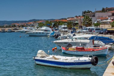 NEA SKIONI, KASSANDRA, GREECE - 24 Haziran 2014: Nea Skioni, Kassandra, Chalkidiki, Orta Makedonya, Yunanistan